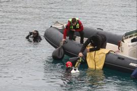Βουλιαγμένη: “Πιστεύω ότι το πηγάδι τράβηξε μέσα τον 34χρονο” λέει ο δύτης που βρήκε τα κόκκαλα των αγνοούμενων του 1978