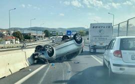 Θεσσαλονίκη: Σύγκρουση δύο οχήματων στον περιφερειακό