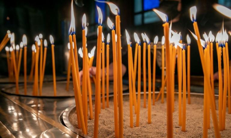 Τήνος: Συνελήφθη 37χρονος που έκλεψε παγκάρι και τάματα από εκκλησία