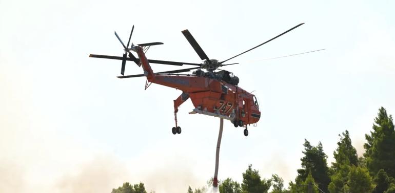 Χαλκιδική: Πυρκαγιά κοντά στη Νέα Τρίγλια - Σηκώθηκε ελικόπτερο