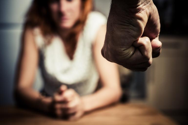 Πάτρα: Στο νοσοκομείο γυναίκα μετά τον άγριο ξυλοδαρμό