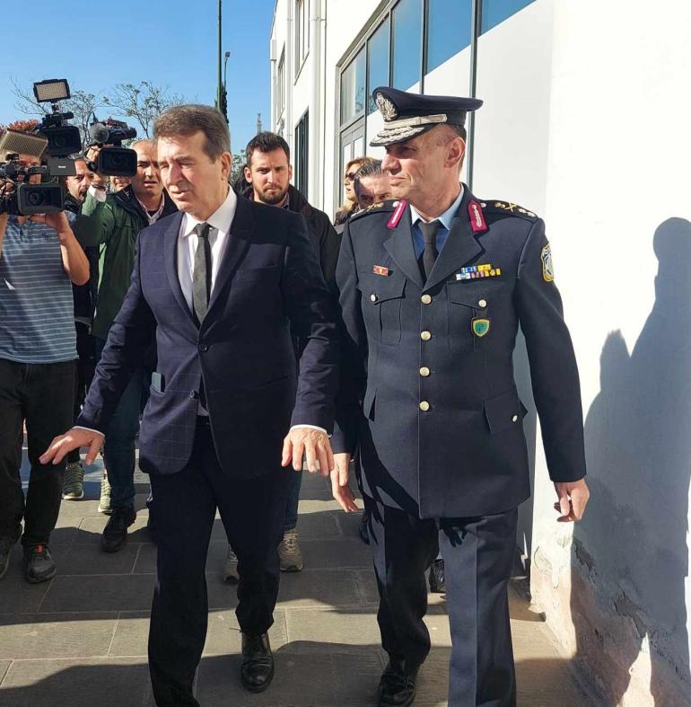 Χρυσοχοΐδης: Σύσκεψη το πρωί με 3.000 αξιωματικούς της ΕΛΑΣ -Νέο πρωτόκολλο διαχείρισης ενδοοικογενειακής βίας