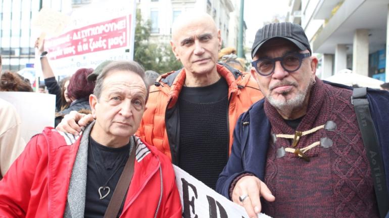 ΦΩΤΟ-Πορεία Τέμπη: Ο καλλιτεχνικός κόσμος στη συγκέντρωση μνήμης