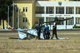 ΒΙΝΤΕΟ-ΦΩΤΟ-Δύο τραυματίες σε ατύχημα με εκπαιδευτικό αεροσκάφος στο Τατόι