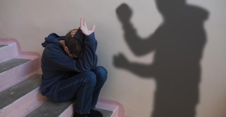 Παρουσιάζεται σήμερα στη Θεσσαλονίκη η εθνική καμπάνια για τη σχολική βία: Πλατφόρμα για καταγγελίες και πολύ πιο αυστηρές ποινές