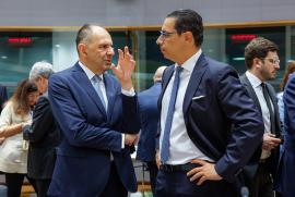 Τηλεφωνική επικοινωνία Γεραπετρίτη - Κόμπου