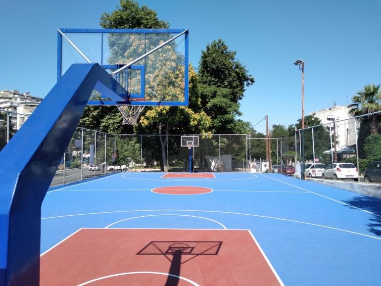 Θεσσαλονίκη: Παραδίδονται 3 ανακαινισμένα γήπεδα μπάσκετ