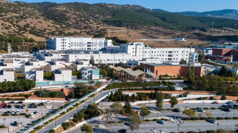 Κολώνα φωτισμού έπεσε και καταπλάκωσε 6χρονο στον Πλαταμώνα – Νοσηλεύεται στο “Παπαγεωργίου”