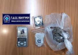 Θεσσαλονίκη: Χειροπέδες σε άνδρα για διακίνηση ναρκωτικών – Είχε κρυμμένα στο σπίτι του πάνω από 130 γραμμάρια κάνναβης