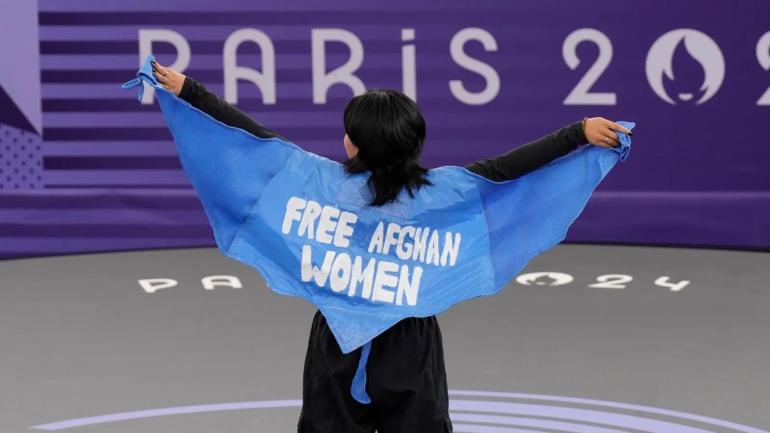 Παρίσι 2024: Αφγανή αθλήτρια ταποκλείσθηκε λόγω πολιτικού μηνύματος