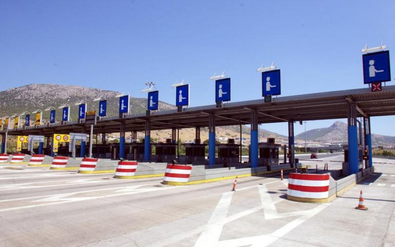 Έκλεισαν τα διόδια Αιγινίου στην ΠΑΘΕ - Εντοπίστηκε όχημα να κινείται στο αντίθετο ρεύμα