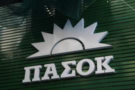 ΠΑΣΟΚ: Γκρίνια και εσωστρέφεια και για τους τομεάρχες - Αποχώρησε ο φωτογράφος και υποψήφιος βουλευτής Σπύρος Πώρος με αιχμές για την ηγεσία - Το παρασκήνιο