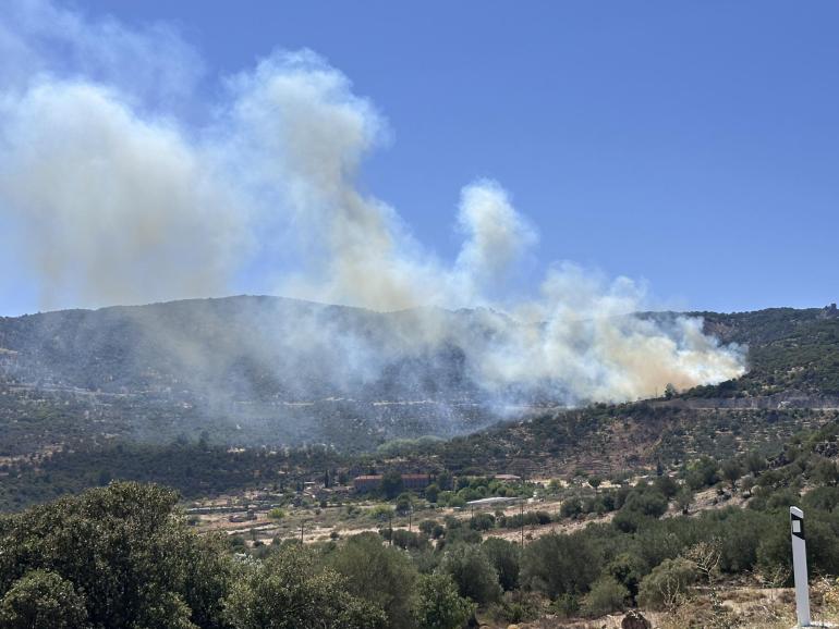Νέα φωτιά στον Άγιο Ιγνάτιο στη Μυτιλήνη