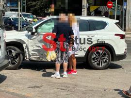 Θεσσαλονίκη: Σύγκρουση οχημάτων στη Δωδεκανήσου (ΦΩΤΟ)