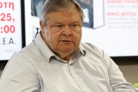 Παρέμβαση Βενιζέλου για το μεταναστευτικό: Το άρθρο 15 ΕΣΔΑ ισοδυναμεί με κατάσταση πολιορκίας