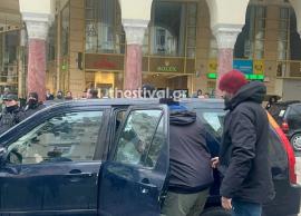 Θεσσαλονίκη: Στον εισαγγελέα οι έξι συλληφθέντες για τα επεισόδια πριν την παρουσίαση του βιβλίου του Αλ. Τσίπρα