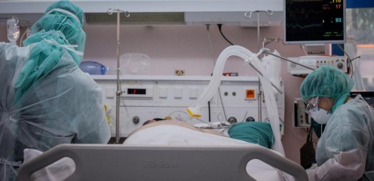 Σε κρίσιμη κατάσταση το ζευγάρι που δηλητηριάστηκε από μανιτάρια στην Έδεσσα - Η ανάρτηση του γιου τους