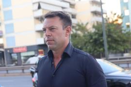 Επίσκεψη Κασσελάκη στους εποχικούς πυροσβέστες στη Νέα Μάκρη
