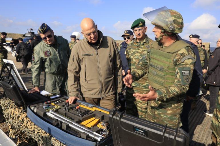 Ν. Δένδιας: Οι Ένοπλες Δυνάμεις έχουν μπει στη νέα εποχή, όχι μόνο με το δεξί, αλλά και με τα δύο πόδια