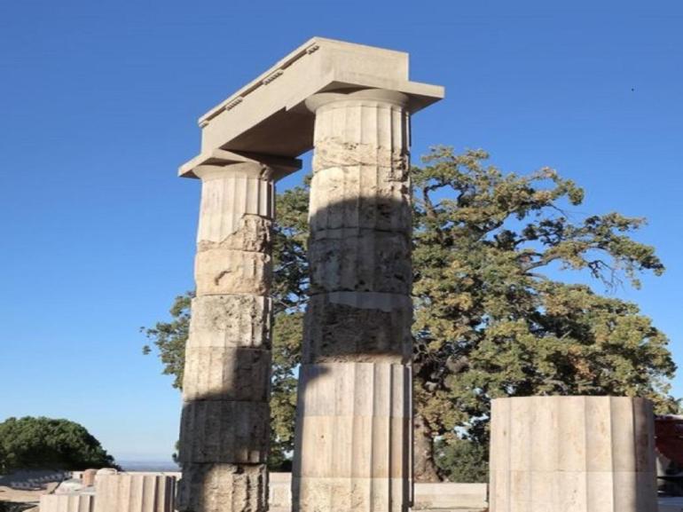 Αφιέρωμα Guardian στις Αιγές: Από τον «Παρθενώνα της Μακεδονίας» ξεκίνησε η δόξα του Μεγάλου Αλεξάνδρου έως την Ινδία