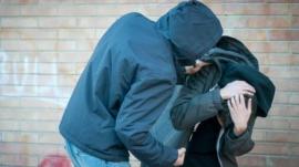 Τρίπολη: Δύο ανήλικοι επιτέθηκαν σε 13χρονο μαθητή μέσα σε Γυμνάσιο - Χειροπέδες και στους γονείς τους