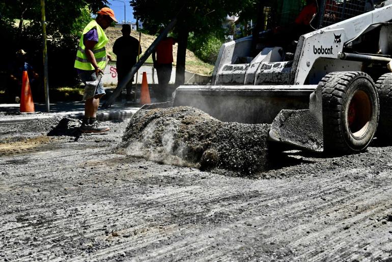 Θεσσαλονίκη: Εργασίες ασφαλτόστρωσης στη Σοφούλη και σήμερα