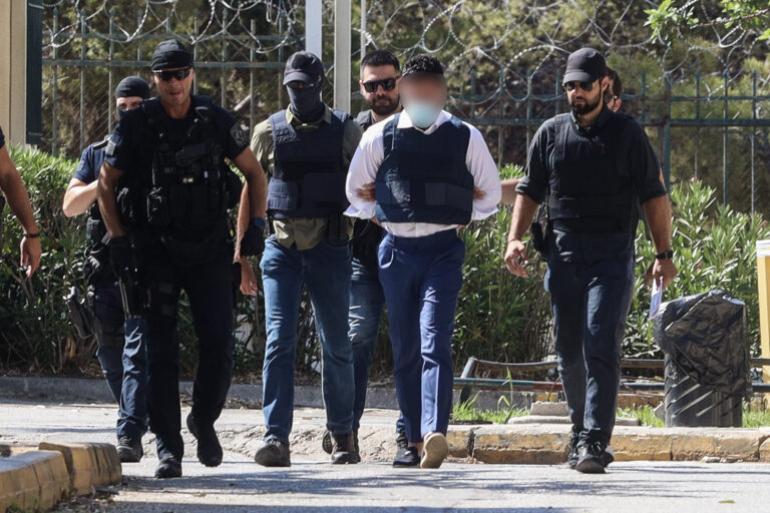 Ψυχικό: Στον ανακριτή ο 44χρονος που κατηγορείται για τη δολοφονία του τοπογράφου