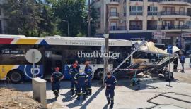 Θεσσαλονίκη: Τα νεότερα από τις τέσσερις τραυματίες μετά την πρόσκρουση λεωφορείου σε στάση – Στο χειρουργείο 21χρονη