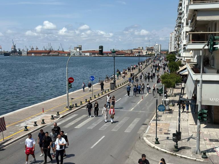 Θεσσαλονίκη: Πιλοτική πεζοδρόμηση στη Λεωφόρο Νίκης την Κυριακή – Οι κυκλοφοριακές ρυθμίσεις