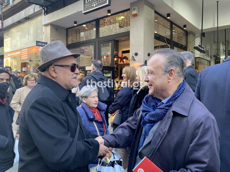 Στ. Αγγελούδης: Η βόλτα του νέου δημάρχου στη χριστουγεννιάτικη Θεσσαλονίκη