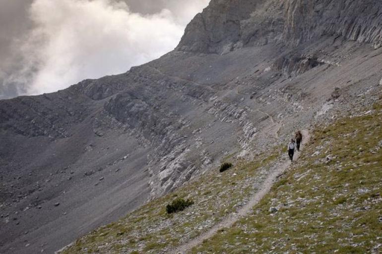Σε εξέλιξη επιχείρηση διάσωσης άνδρα που τραυματίστηκε στον Όλυμπο