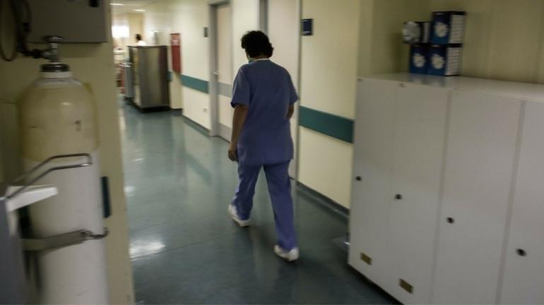Ζεφύρι: Πέθανε η 45χρονη την οποία περιέλουσε με πετρέλαιο και έκαψε ο σύζυγός της