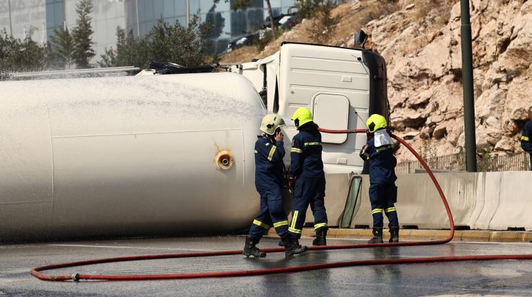 ΤΩΡΑ-Ανατροπή βυτιοφόρου στην Εγνατία Οδό – Έκλεισε το ρεύμα προς Θεσσαλονίκη
