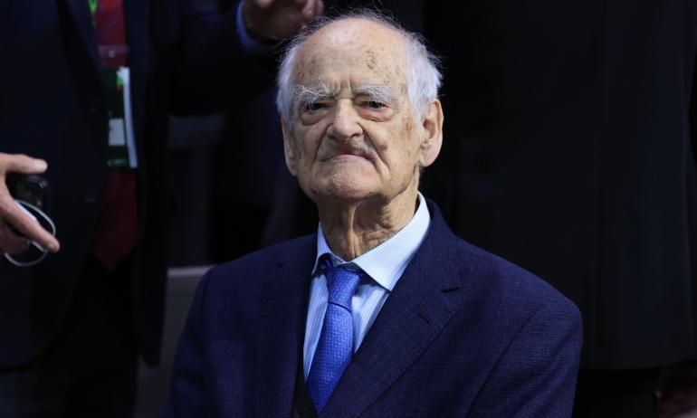 Συνέδριο ΠΑΣΟΚ: Ο Απόστολος Κακλαμάνης αποχαιρέτησε την ενεργό πολιτική δράση