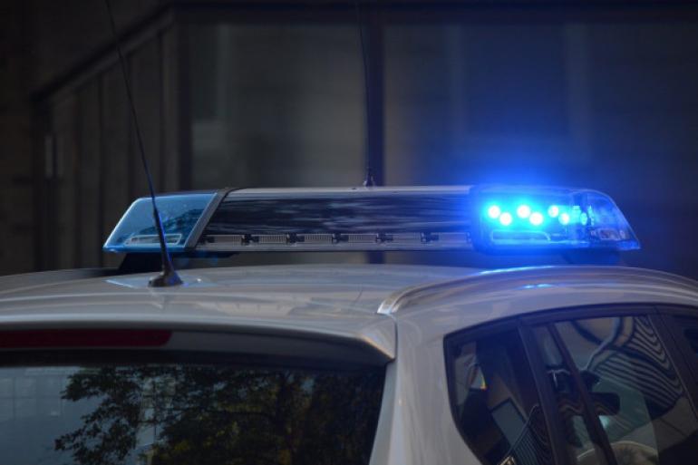 Θεσσαλονίκη: Αστυνομικός τραυματίστηκε από Ρομά – Eίχε μεταβεί σε ενδοοικογενειακό επεισόδιο