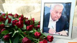 ΦΩΤΟ-Στο Πάρκο Ελευθερίας το τελευταίο αντίο στον Αλέκο Φλαμπουράρη