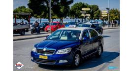 Θεσσαλονίκη: Διαμαρτυρία ιδιοκτητών ταξί στο αεροδρόμιο Μακεδονία για τις χρεώσεις στάθμευσης