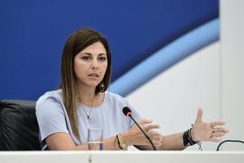 Ζαχαράκη για θάνατο 13χρονης στον Πειραιά: «Όταν χάνεται ένα παιδί, τα λόγια γίνονται φτωχά»