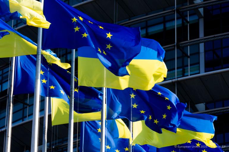 Η Ουκρανία παρατείνει τον στρατιωτικό νόμο για 21η φορά έως τον Ιανουάριο - «Παγώνουν» οι εκλογές