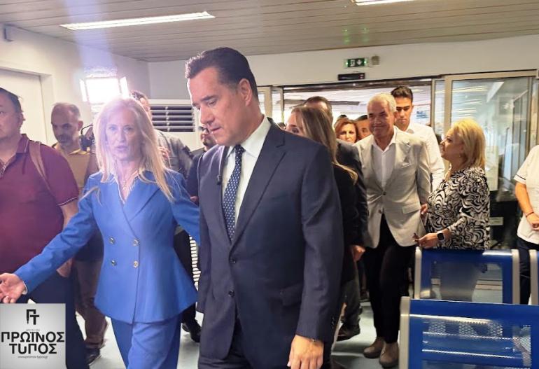 Επίσκεψη Γεωργιάδη στο νοσοκομείο Δράμας - «Η πόλη έχει ένα πολύ καλό νοσοκομείο, όπως λένε όσοι νοσηλεύονται εδώ»