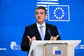 Ο Τζιτζικώστας παρέδωσε επιταγή για τα σιδηροδρομικά-οδικά έργα Αλεξανδρούπολης-Πυθίου