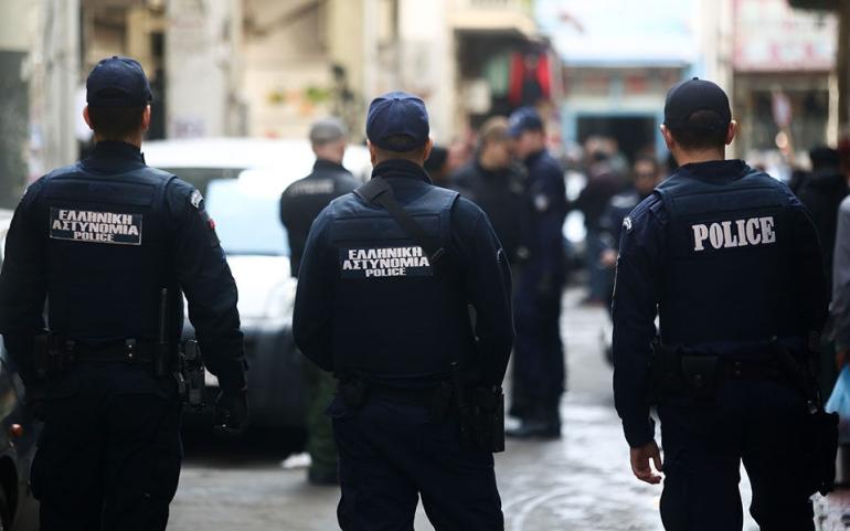 Θεσσαλονίκη: Εντατικοί έλεγχοι και συμβουλές της Αστυνομίας στους πολίτες για τις γιορτές