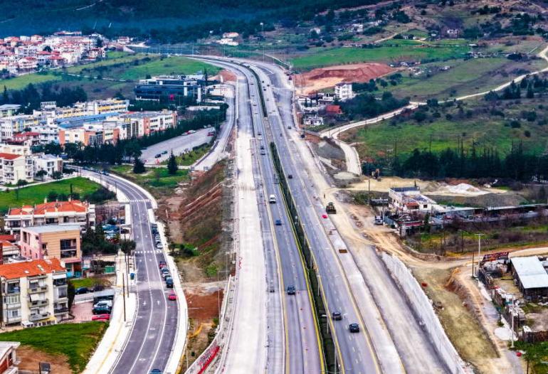 ΠΚΜ: Σε εξέλιξη εργασίες συντήρησης πρασίνου στην εσωτερική Περιφερειακή Οδό Θεσσαλονίκης