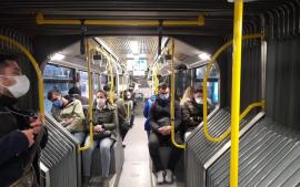 Μάστιγα η μουσική χωρίς ακουστικά στα λεωφορεία - Πολιτικό κόμμα ζητά παρέμβαση