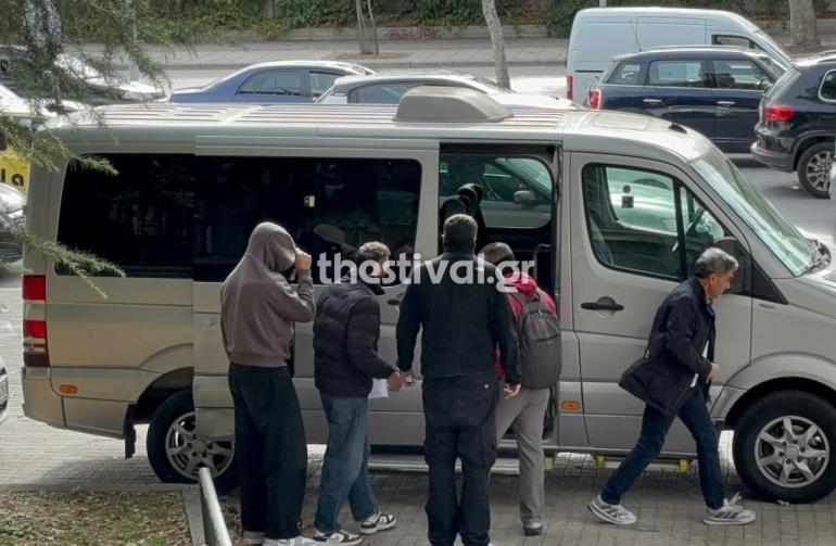 Θεσσαλονίκη: Κακουργηματικές διώξεις στους 18 για το κύκλωμα παράνομου τζόγου – Προθεσμία για να απολογηθούν