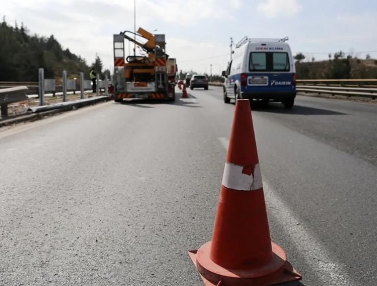 Εργασίες συντήρησης στην Ενωτική Οδό Σίνδου και σήμερα από την Περιφέρεια Κεντρικής Μακεδονίας