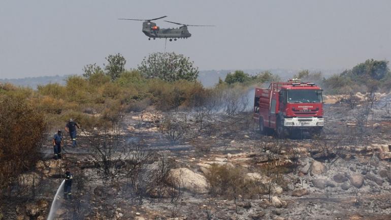 Η Ελλάδα στέλνει στην Κύπρο 26 δασοκομάντος