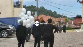 Ηλεία: Θρήνος στην κηδεία του 13χρονου που βρήκε τραγικό θάνατο σε τροχαίο με πατίνι
