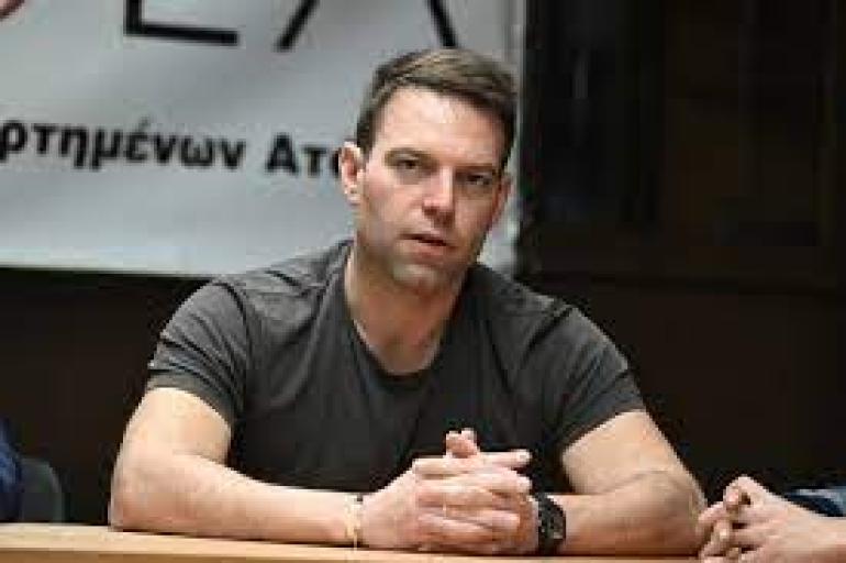 Αναταραχή στον ΣΥΡΙΖΑ με την ιδέα Κασσελάκη για τριήμερη ΚΟ στις Σπέτσες