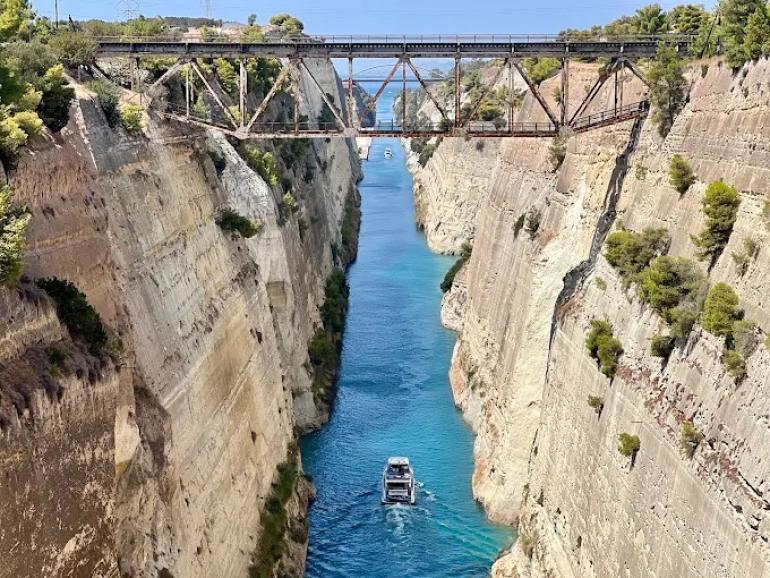Εντοπίστηκε σορός άνδρα στη Διώρυγα της Κορίνθου